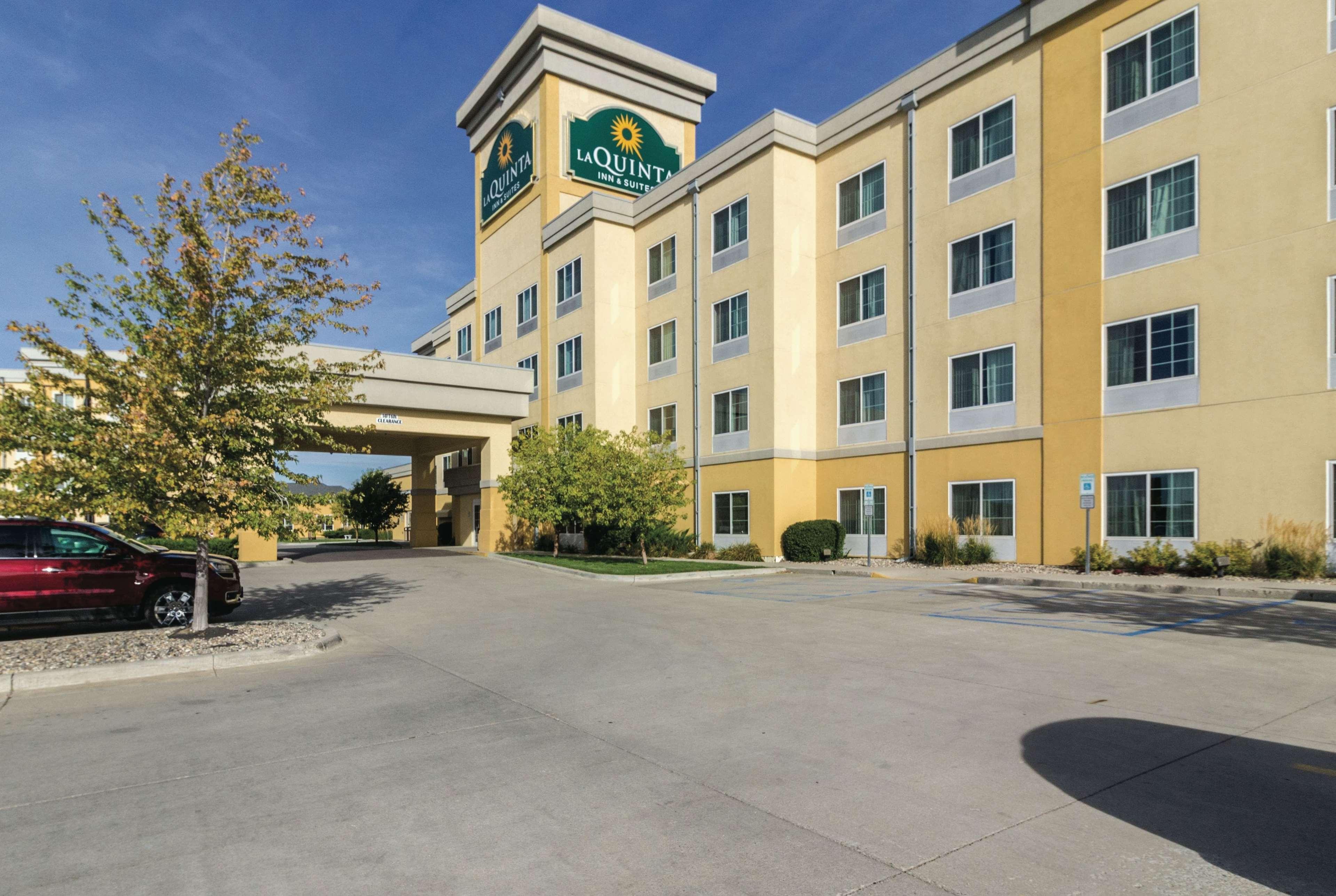 La Quinta By Wyndham Fargo-Medical Center Hotel Exterior foto