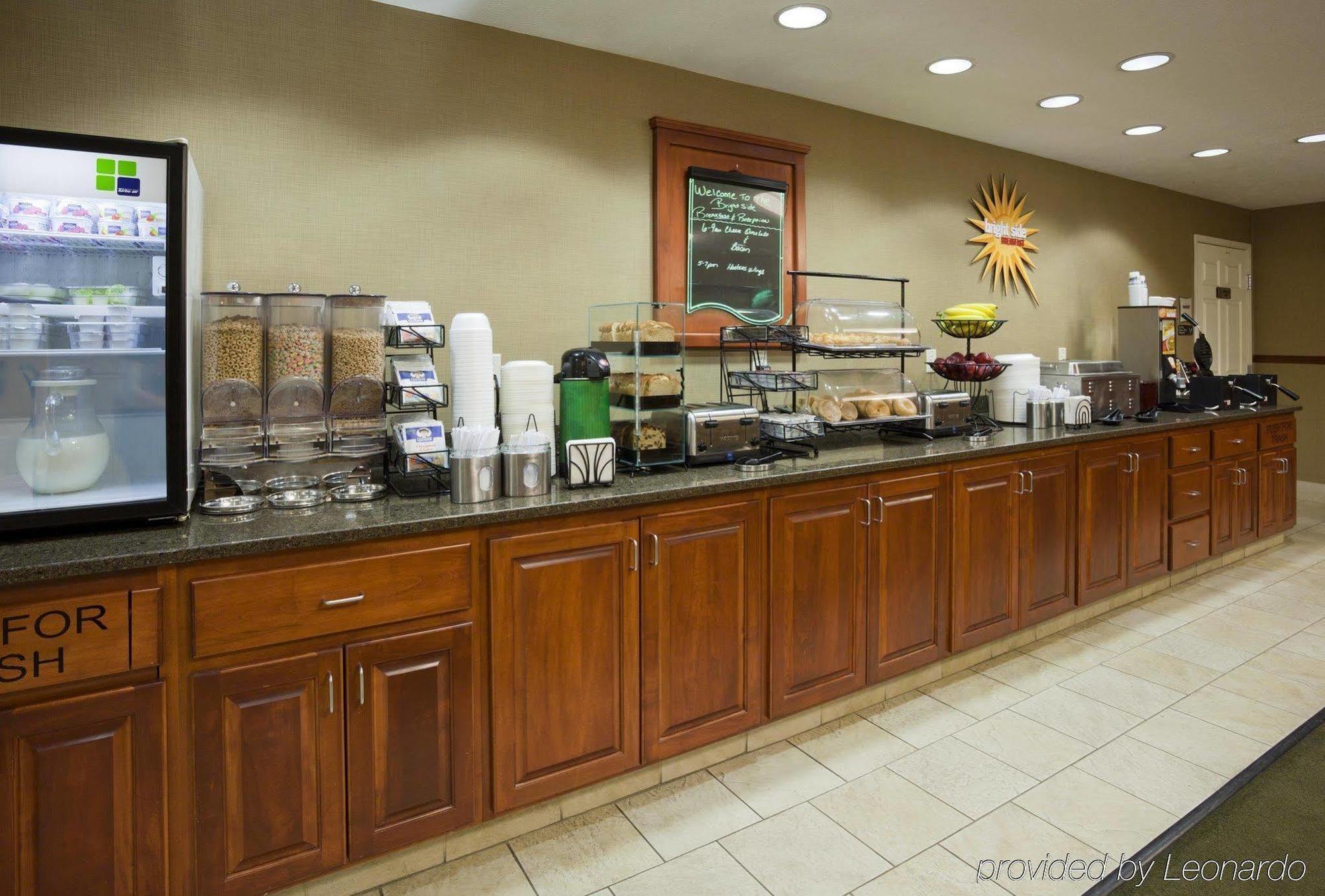 La Quinta By Wyndham Fargo-Medical Center Hotel Exterior foto