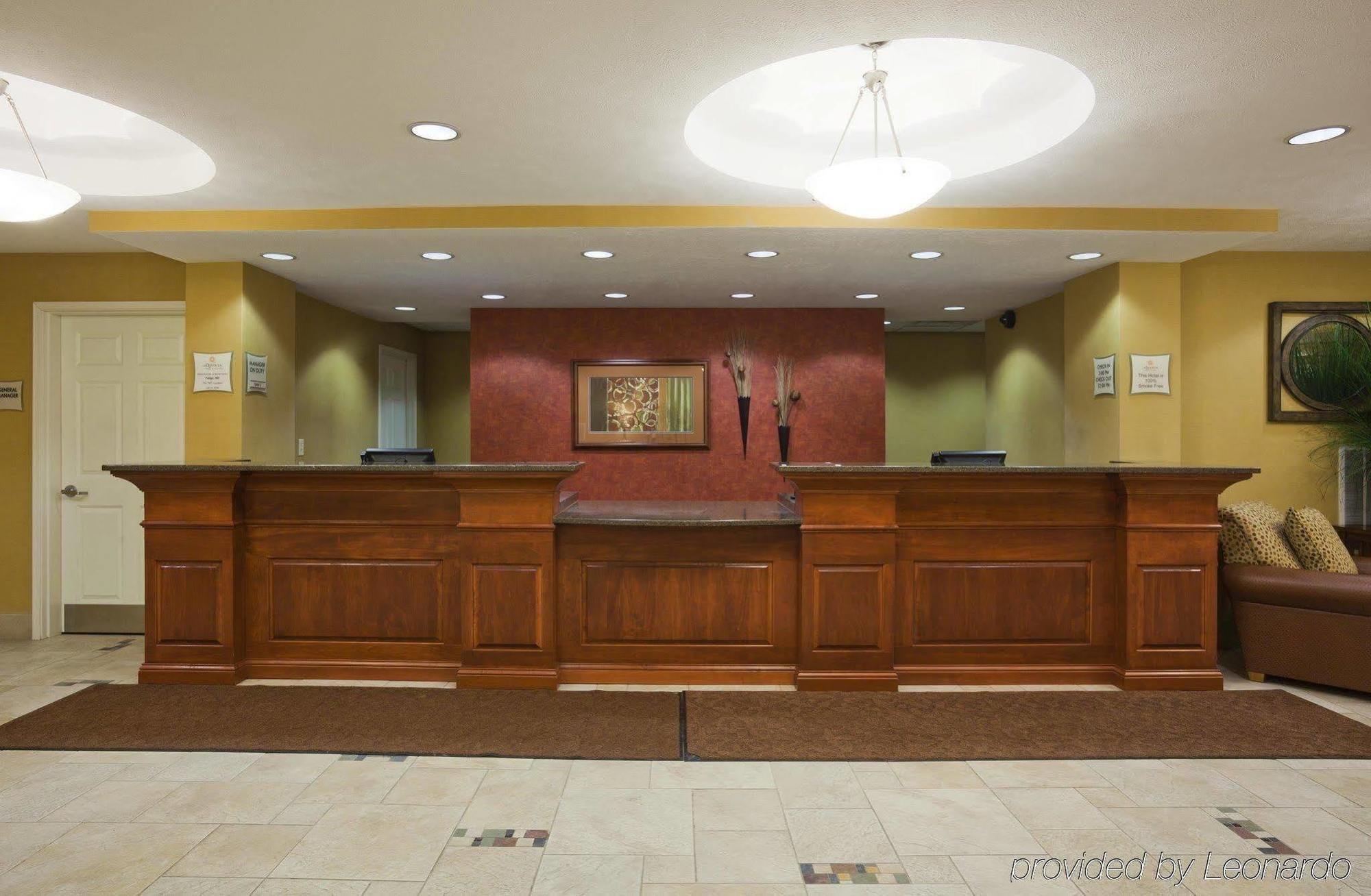 La Quinta By Wyndham Fargo-Medical Center Hotel Exterior foto